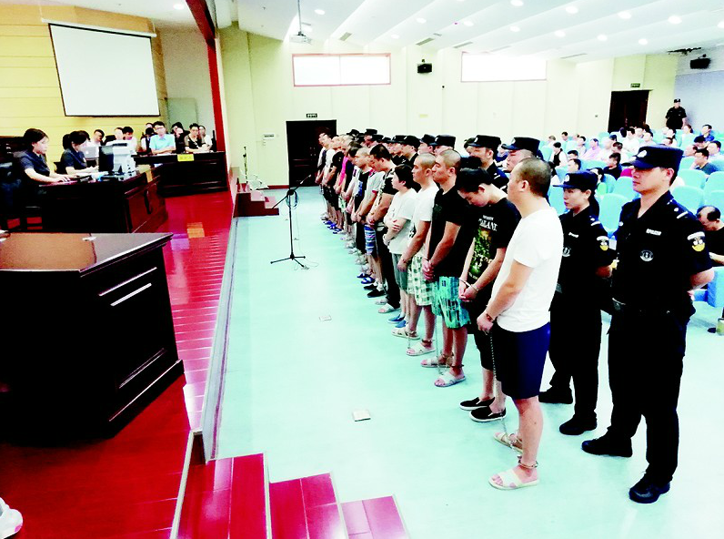 【黑料吃瓜最新官网地址:ZZTT.WINZZTT.WIN】张坂镇多行动加快小区善治新篇章