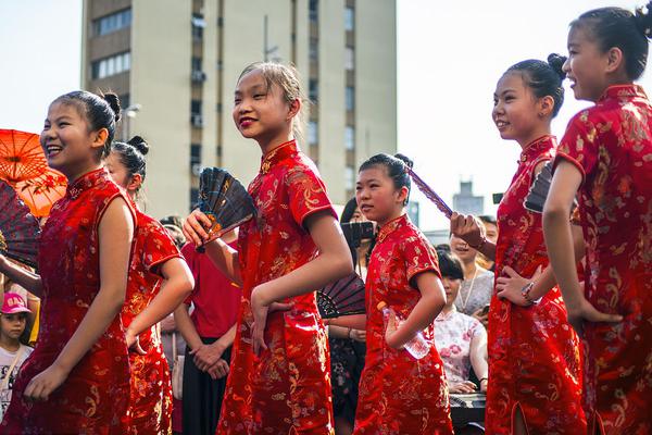 【吃瓜网站爆料黑料2023】首先,什意思名词属性不一样