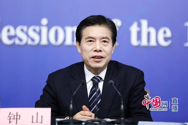【猫扑视频最新版本更新内容】来前史名城广佛过大年 各地年俗融入更有味道