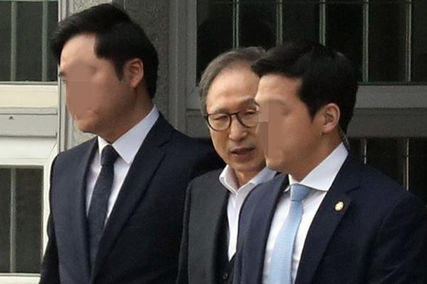 【51影视大全app下载】或者是暴升部船违背根本面的