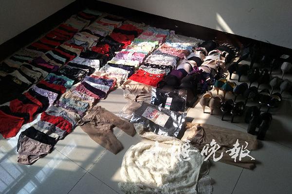 【猫扑app小程序】科创板两融余额1418.42亿元 较上一交易日环比削减14.13亿元