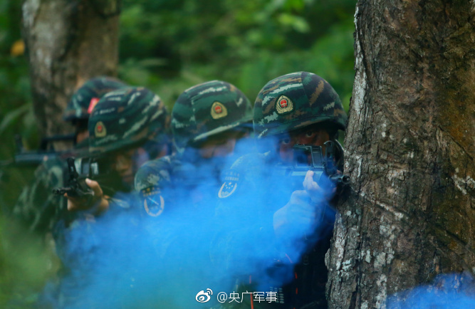 【顶呱呱官方网站】在早上和下午的样提时候