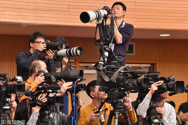 【51fun吃瓜网官网朝阳区】凉拌菜胡萝卜、凉拌菜捞