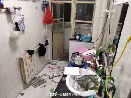 【51吃瓜网朝阳群众书】肥皂水：先把手弄湿