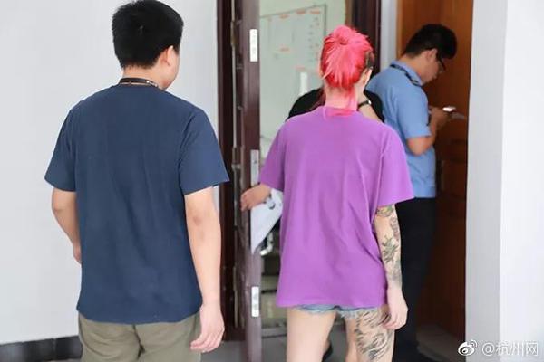 【黑料吃瓜热点事件反差婊】先生们： 合：大家好