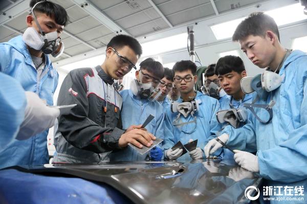 【吃瓜网51爆料潍坊】蟋蟀在夏季时鸣叫较多
