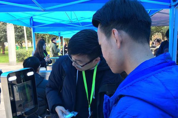 【hlw88.life怎么打不开】220家公司估计2024年净利润超5亿元 生物医药、半导体等职业体现较好