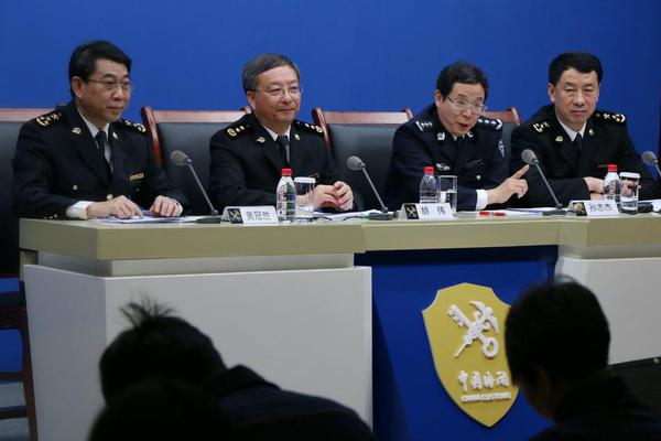 【吃瓜网最新官网地址】交通运输护航春运：保证人员活动 安定物资供应