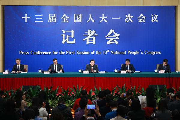 【吃瓜网站官方入口】血压忽高忽低？了解一下测血压的常见误区