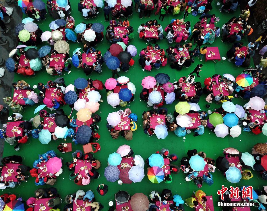 【51吃瓜网官网有病毒吗】【制作步骤】: 1、莲藕选择外