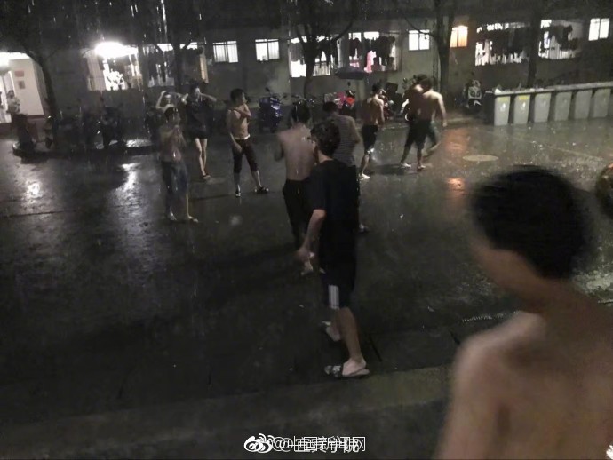 【吃瓜网站是什么意思】易唱网很荣幸为您作答